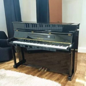 Yamaha UT112直立式鋼琴