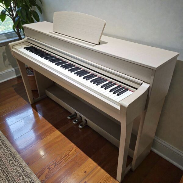 YAMAHA CLP-735 淺木色系